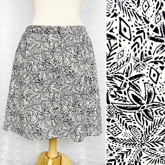 Maurices black & cream floral button front skirt M - Picture 1 of 10